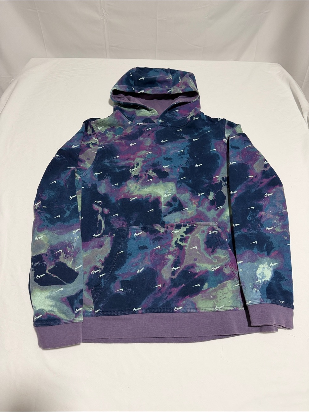 Nike Boys XL Sportswear Club Marble Pullover Hoodie in Canyon Purple